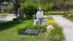 孙礼仁留想碑落成：以《思考》之名，传承艺术之魂